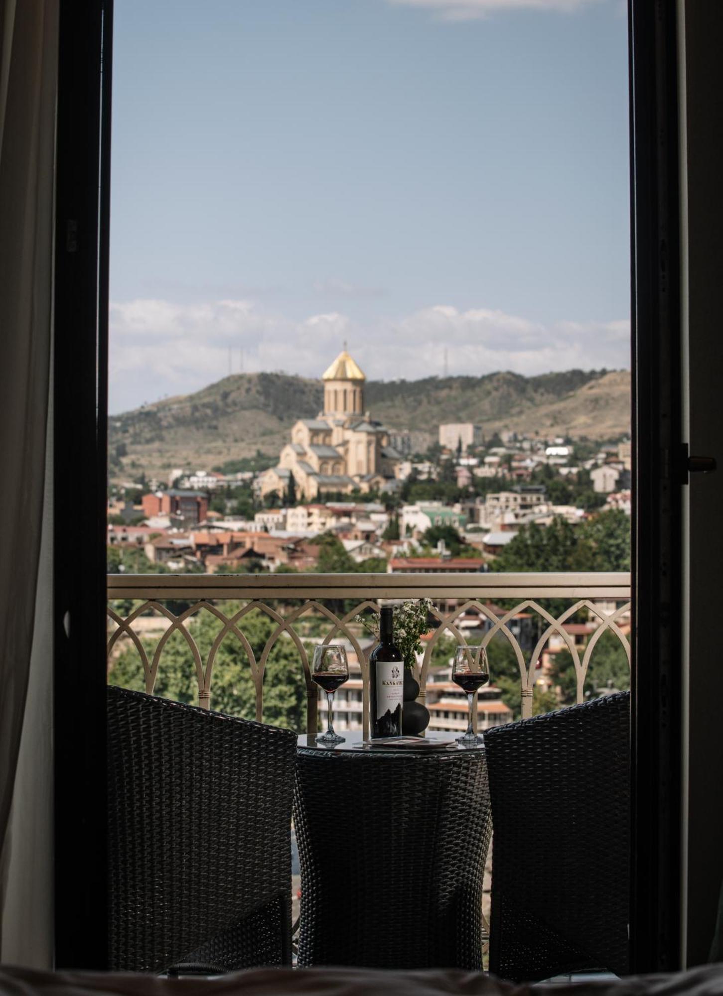 Citadel Narikala Hotel Tbilisi ภายนอก รูปภาพ